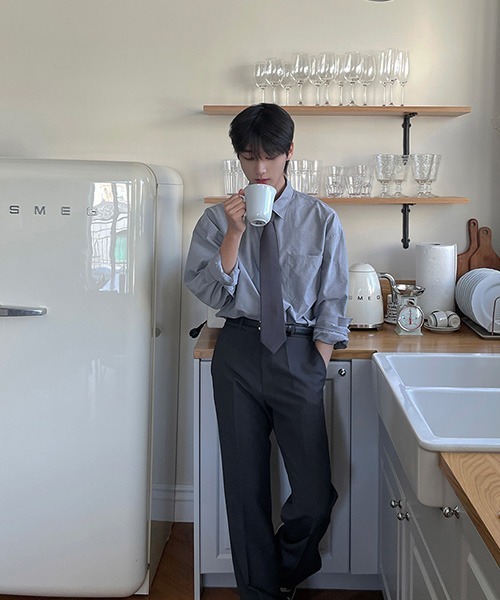 ASCLO（エジュクロ）の「ASCLO Perfect Royal Oxford Over Shirt（シャツ/ブラウス・メンズ・グレー/スカイブルー・MEDIUM）」の6枚目の写真