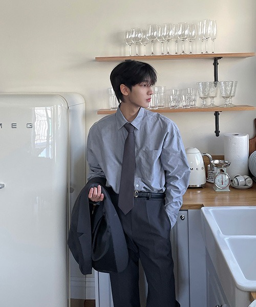 ASCLO（エジュクロ）の「ASCLO Perfect Royal Oxford Over Shirt（シャツ/ブラウス・メンズ・グレー/スカイブルー・MEDIUM）」の9枚目の写真