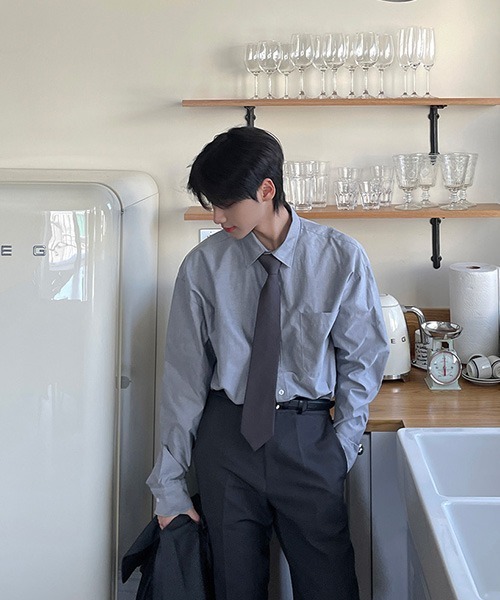 ASCLO（エジュクロ）の「ASCLO Perfect Royal Oxford Over Shirt（シャツ/ブラウス・メンズ・グレー/スカイブルー・MEDIUM）」の11枚目の写真