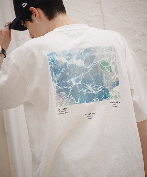 RAGEBLUE(レイジブルー)の「天竺/バックプリントフォトTシャツ(Tシャツ/カットソー・メンズ・ブラック/ブルー/ホワイト/ベージュ・LARGE/SMALL/MEDIUM)」の2枚目の写真