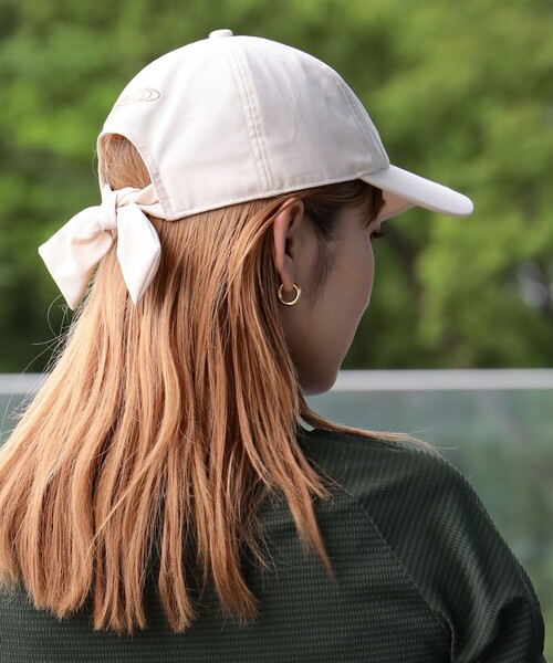 BEAMS GOLF（ビームスゴルフ）の「〈WOMEN〉BEAMS GOLF / リネンライク バックリボン キャップ（キャップ・レディース・ピンク/グリーン/ベージュ/ネイビー・FREE）」の2枚目の写真