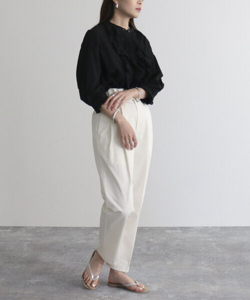 fredy emue(フレディエミュ)の「【fredyemueフレディエミュ】マリンテーパードパンツ(その他パンツ・レディース・ネイビー/ベージュ/オフホワイト・38/36)」の6枚目の写真