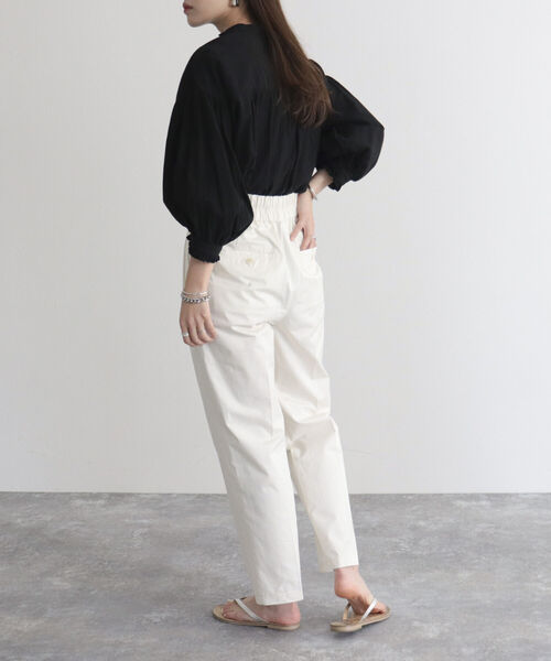 fredy emue(フレディエミュ)の「【fredyemueフレディエミュ】マリンテーパードパンツ(その他パンツ・レディース・ネイビー/ベージュ/オフホワイト・38/36)」の7枚目の写真