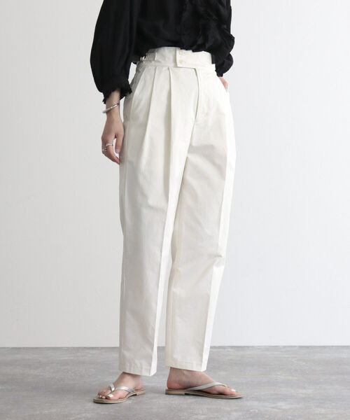 fredy emue(フレディエミュ)の「【fredyemueフレディエミュ】マリンテーパードパンツ(その他パンツ・レディース・ネイビー/ベージュ/オフホワイト・38/36)」の8枚目の写真