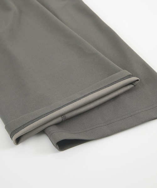 titivate（ティティベイト）の「スリムセミフレアパンツ（その他パンツ・レディース・ライトベージュ/ブラック/チャコール・L/M/S）」の4枚目の写真