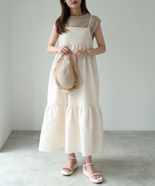 tocco closet(トッコ クローゼット)の「【ZOZO限定】エンボスキャミワンピース(ワンピース・レディース・アイボリー/ブラック・M)」の19枚目の写真