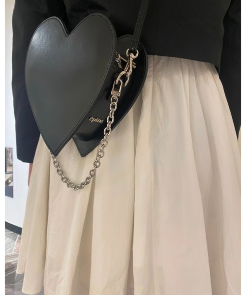 epine(エピヌ)の「epine heart shoulder bag(ショルダーバッグ・レディース・ブラック×ゴールド/ブラック×シルバー・ONESIZE)」の13枚目の写真
