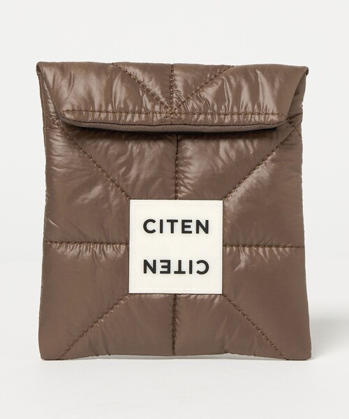 CITEN（シテン）の「＜CITEN＞パデッド ポーチ M（ポーチ・レディース・ピンク/ホワイト/ライトブルー/ブラック/シルバー/オレンジ系その他/ライトグレー/ベージュ/イエロー/ロイヤルブルー/ダークグリーン/ライトピンク/ワインレッド/オレンジ/ネイビー/ライム/クリーム/その他4/ダークブラウン/レッド/ダークグレー/その他3・FREE）」の5枚目の写真