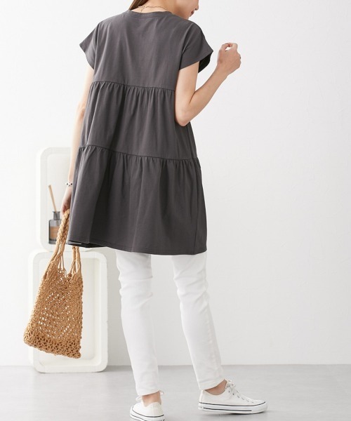 nissen（ニッセン）の「綿１００％　フレンチスリーブロング丈ティアードトップス（Tシャツ/カットソー・レディース・カーキ/モカ/ダークグレー/ネイビー/ブラック・L/LL/M/S）」の18枚目の写真