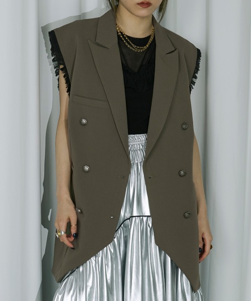 Ezick（エジック）の「Back belt フリンジテーラードジレ（ベスト・レディース・ブラック/カーキ・FREE）」の2枚目の写真