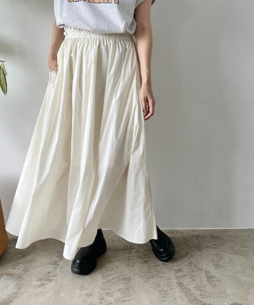 LOWRYS FARM（ローリーズファーム）の「ギャザーボリュームスカート　965145（スカート・レディース・アイボリー/ブラック/イエロー・FREE）」の4枚目の写真