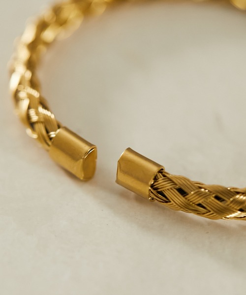 ear PAPILLONNER（イアパピヨネ）の「《金属アレルギー対応》ステンレス編込みバングル（バングル/リストバンド・レディース・シルバー/ゴールド・FREE）」の7枚目の写真