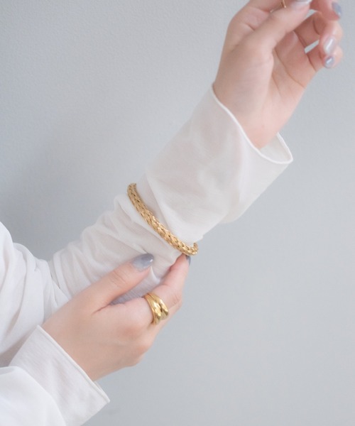 ear PAPILLONNER（イアパピヨネ）の「《金属アレルギー対応》ステンレス編込みバングル（バングル/リストバンド・レディース・シルバー/ゴールド・FREE）」の5枚目の写真