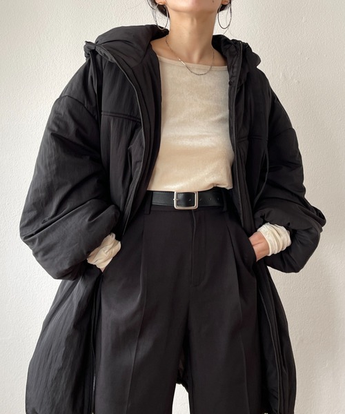 wee9s(ウィークス)の「over size monster hoodie coat / オーバーサイズモンスターフーディーコート(ダウンジャケット/コート・レディース・ブラック/クリーム・FREE)」の2枚目の写真
