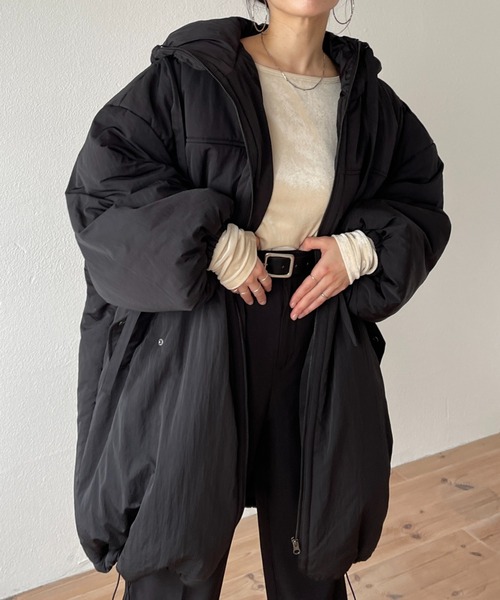 wee9s(ウィークス)の「over size monster hoodie coat / オーバーサイズモンスターフーディーコート(ダウンジャケット/コート・レディース・ブラック/クリーム・FREE)」の10枚目の写真