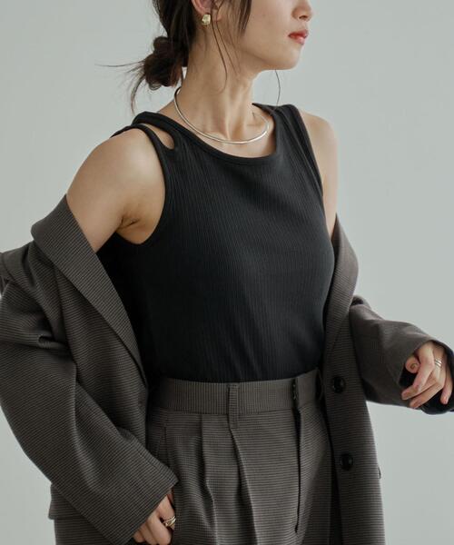 coen（コーエン）の「ショルダーデザインタンクトップ（タンクトップ・レディース・ブラック/ホワイト/ブラウン・M/L）」の22枚目の写真