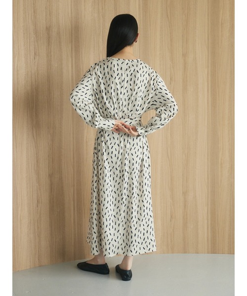 armonia（アルモニーア）の「a.　スクエアドットプリントタックワンピース（ワンピース・レディース・アイボリー/ブラック/イエロー・FREE）」の6枚目の写真