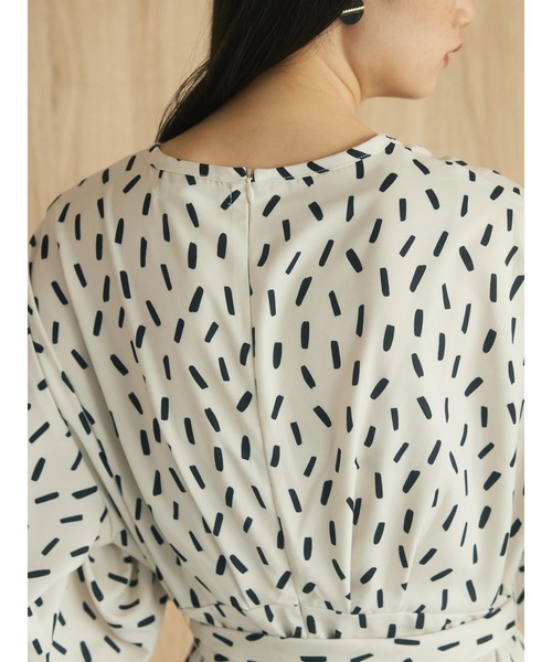 armonia（アルモニーア）の「a.　スクエアドットプリントタックワンピース（ワンピース・レディース・アイボリー/ブラック/イエロー・FREE）」の11枚目の写真