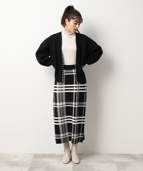 DRESKIP（ドレスキップ）の「◆フェイクパ－ル使い畦編みニットカーディガン（カーディガン/ボレロ・レディース・ブルー/レモンイエロー/ライトグレー/サンドベージュ/ブラック・02/03/04）」の7枚目の写真