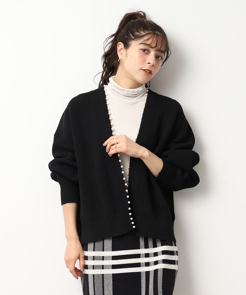 DRESKIP（ドレスキップ）の「◆フェイクパ－ル使い畦編みニットカーディガン（カーディガン/ボレロ・レディース・ブルー/レモンイエロー/ライトグレー/サンドベージュ/ブラック・02/03/04）」の10枚目の写真