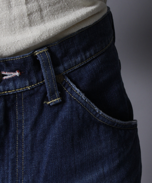 Lee（リー）の「LEE x SEVESKIG x AMERICAN RAG CIE テーパードデニムパンツ【WEB限定】（デニムパンツ・メンズ・インディゴブルー・31inch/30inch/32inch/29inch/28inch/33inch/27/26）」の10枚目の写真