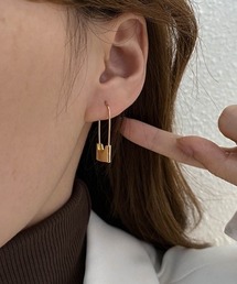 Coo+i（クーイ）の「デザインキャッチレスピアス（ピアス（両耳用））」