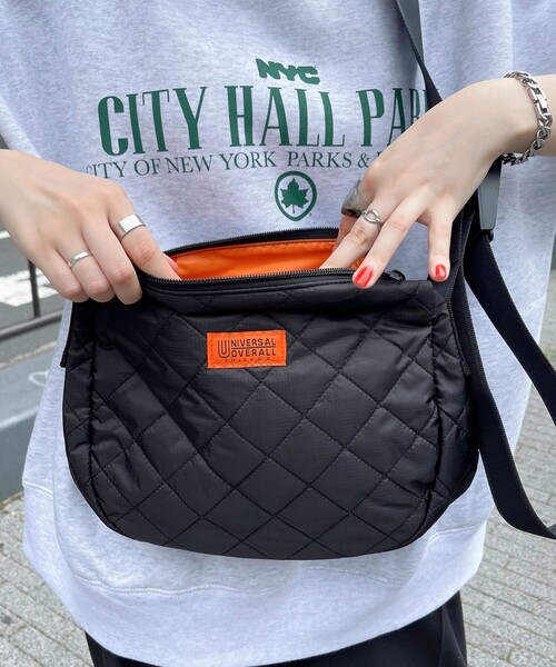 UNIVERSAL OVERALL（ユニバーサルオーバーオール）の「【UNIVERSAL OVERALL/ユニバーサルオーバーオール】DIAMOND QUILT HOBO SHOULDER（ショルダーバッグ・レディース・アイボリー/オリーブ/ブラック・FREE）」の2枚目の写真