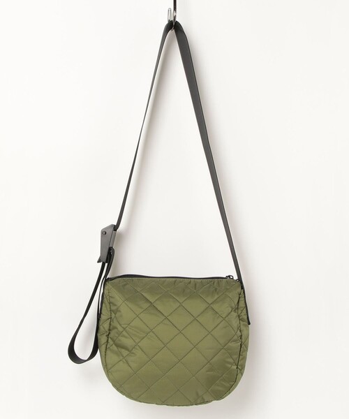 UNIVERSAL OVERALL（ユニバーサルオーバーオール）の「【UNIVERSAL OVERALL/ユニバーサルオーバーオール】DIAMOND QUILT HOBO SHOULDER（ショルダーバッグ・レディース・アイボリー/オリーブ/ブラック・FREE）」の13枚目の写真