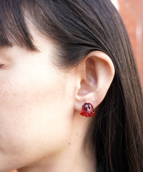 misto accessories（ミストアクセサリーズ）の「ROSE&GRAIN pierces　ローズピアス・一粒ピアス 2ピースセット（ピアス（両耳用）・レディース・ホワイト/レッド/ピンク・FREE）」の7枚目の写真