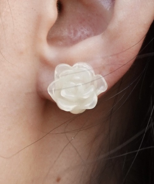 misto accessories（ミストアクセサリーズ）の「ROSE&GRAIN pierces　ローズピアス・一粒ピアス 2ピースセット（ピアス（両耳用）・レディース・ホワイト/レッド/ピンク・FREE）」の17枚目の写真
