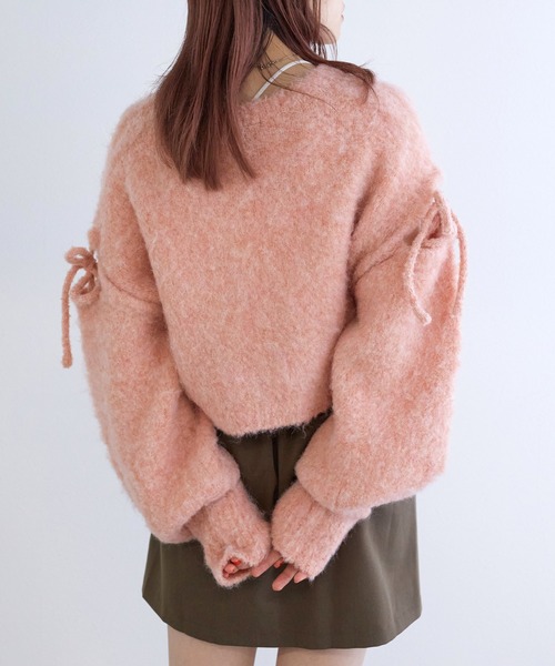 w closet（ダブルクローゼット）の「ブークレ起毛肩開きプルオーバー