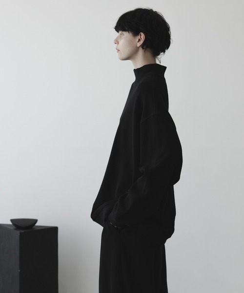 remer(リメール)の「loose 2WAY reversible mock neck sweat / ルーズ2WAYリバーシブルモックネックスウェット(スウェット・メンズ・アッシュグレー/ブラック・SMALL/MEDIUM/LARGE)」の7枚目の写真