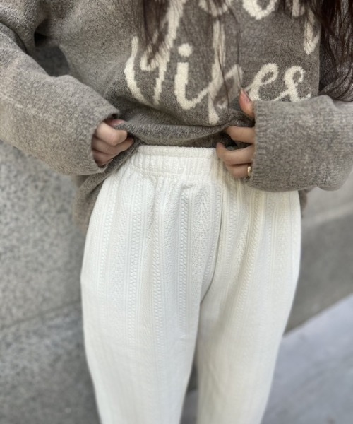 ipugo(イプゴ)の「ipugo/イプゴ ケーブル柄裏起毛ワイルドパンツ(スウェットパンツ・レディース・ブラック/アイボリー・FREE)」の13枚目の写真