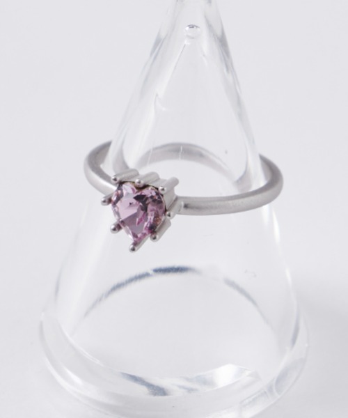 whim(ウィム)の「Tiny Heart Stone Pinkie Ring(リング・レディース・ゴールド/シルバー・#5/#3)」の2枚目の写真