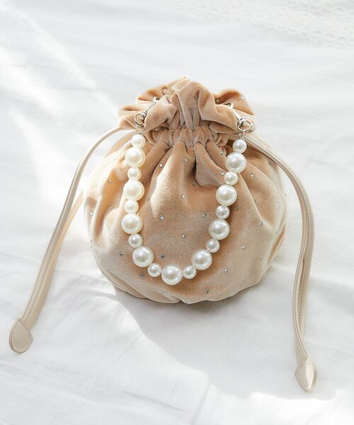 ems excite（エムズエキサイト）の「ベロア巾着ショルダーバッグ（ショルダーバッグ・レディース・ライトグレー/ライトベージュ/ブラック・ONE SIZE）」の7枚目の写真