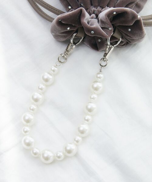 ems excite（エムズエキサイト）の「ベロア巾着ショルダーバッグ（ショルダーバッグ・レディース・ライトグレー/ライトベージュ/ブラック・ONE SIZE）」の15枚目の写真