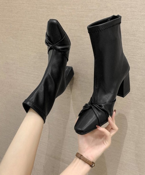 Miniministore（ミニミニストア）の「ショートブーツ レディース 美脚ブーティ（ブーツ・レディース・アイボリー/ブラック・23.5cm/24.0cm/23.0cm/22.5cm/24.5cm）」の3枚目の写真