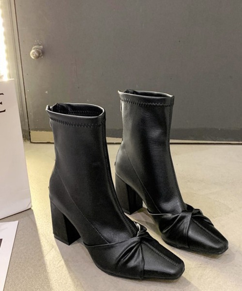 Miniministore（ミニミニストア）の「ショートブーツ レディース 美脚ブーティ（ブーツ・レディース・アイボリー/ブラック・23.5cm/24.0cm/23.0cm/22.5cm/24.5cm）」の12枚目の写真