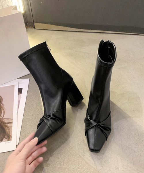 Miniministore（ミニミニストア）の「ショートブーツ レディース 美脚ブーティ（ブーツ・レディース・アイボリー/ブラック・23.5cm/24.0cm/23.0cm/22.5cm/24.5cm）」の13枚目の写真