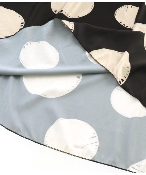 Settimissimo（セッティミッシモ）の「ITALYドットプリント サテン フレアロングスカート（スカート・レディース・ブラック・FREE）」の14枚目の写真