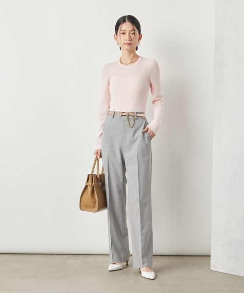 NOLLEY’S Sophi（ノーリーズソフィ）の「《手洗い可能》18Gホールガーメントガーゼ風リブクルーネックプルオーバーニット（ニット/セーター・レディース・ベビーピンク/チャコールグレー/クリーム・38）」の4枚目の写真