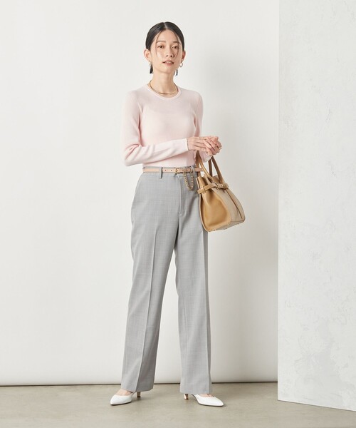 NOLLEY’S Sophi（ノーリーズソフィ）の「《手洗い可能》18Gホールガーメントガーゼ風リブクルーネックプルオーバーニット（ニット/セーター・レディース・ベビーピンク/チャコールグレー/クリーム・38）」の7枚目の写真