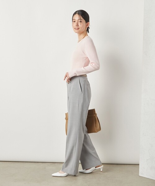 NOLLEY’S Sophi（ノーリーズソフィ）の「《手洗い可能》18Gホールガーメントガーゼ風リブクルーネックプルオーバーニット（ニット/セーター・レディース・ベビーピンク/チャコールグレー/クリーム・38）」の10枚目の写真