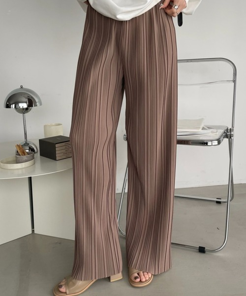 Eclat one（エクラワン）の「ウエストゴム  プリーツ ストレートパンツ（その他パンツ・レディース・モカ/ブルー/ブラック・M/L）」の5枚目の写真