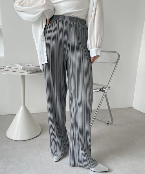 Eclat one（エクラワン）の「ウエストゴム  プリーツ ストレートパンツ（その他パンツ・レディース・モカ/ブルー/ブラック・M/L）」の12枚目の写真