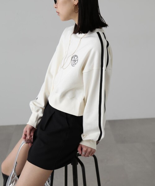 FREE'S MART（フリーズマート）の「ワンポイントロゴスウェット（スウェット・レディース・ホワイト/ネイビー/ベージュ・FREE）」の6枚目の写真