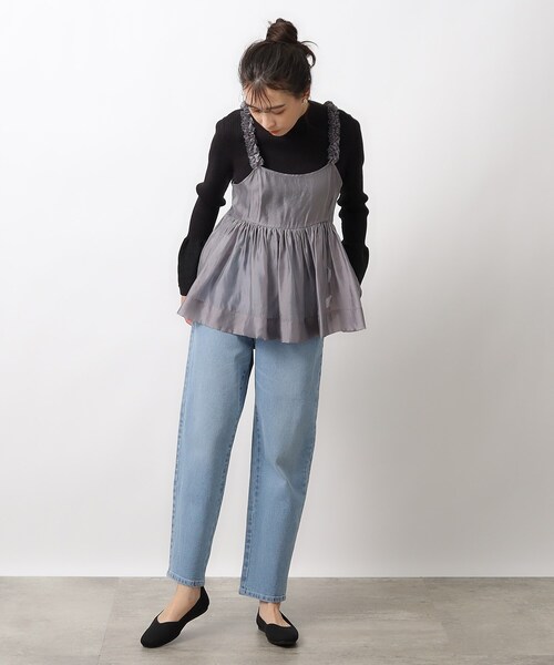 OPAQUE.CLIP（オペークドットクリップ）の「◆オーガンジーキャミブラウス【洗濯機洗い可】（タンクトップ・レディース・オフホワイト/グレー/ブラック・36/38/40）」の10枚目の写真