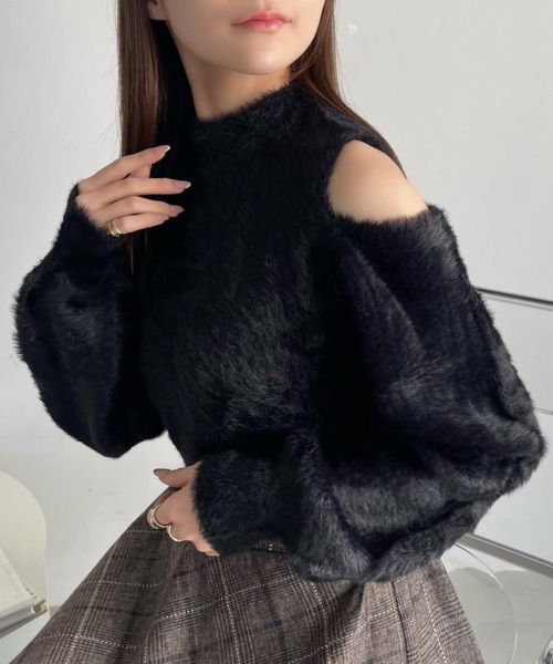 Ada.(エイダ)の「オープン ショルダー フェザー ニット(ニット/セーター・レディース・ブラック/アイボリー/ピンク/ダークブルー/グレイッシュベージュ・FREE)」の22枚目の写真