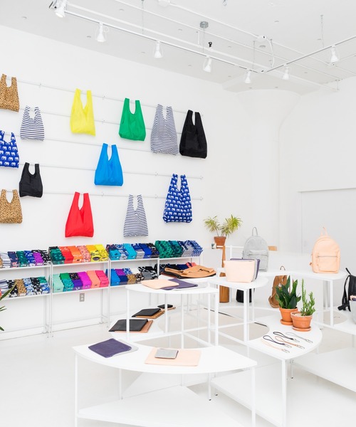 BAGGU（バグー）の「BABY BAGGU 519.レッドギンガム（エコバッグ