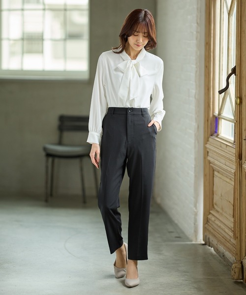 Honeys（ハニーズ）の「テーパードパンツ（股下６５ｃｍ）（スラックス・レディース・ブラック/ライトベージュ/ベージュ/ネイビー/グレイッシュベージュ・L/M/S/3L/LL）」の9枚目の写真